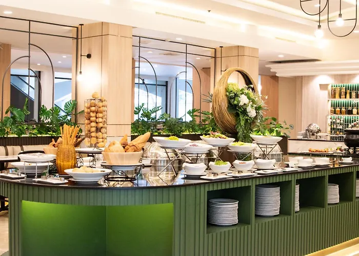 Twin Towers Hotel 5*