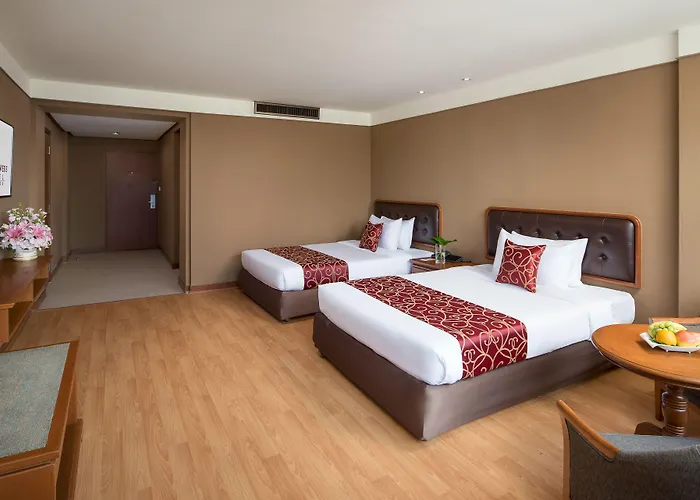 Twin Towers Hotel 5*