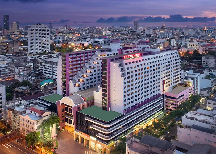 Twin Towers Hotel