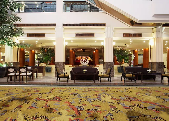 Twin Towers 5* Bangkok