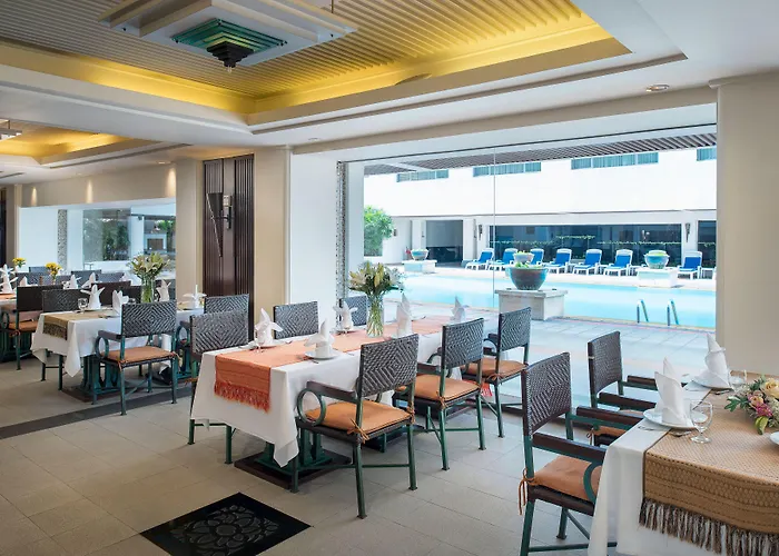 Hotel Twin Towers 5*