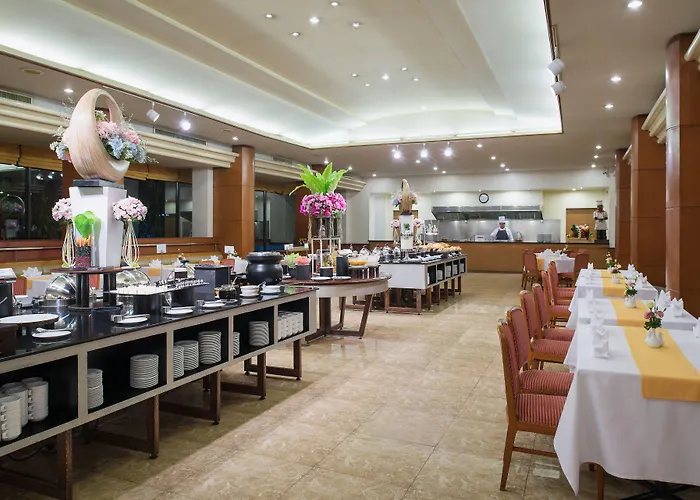 Twin Towers Hotel 5*