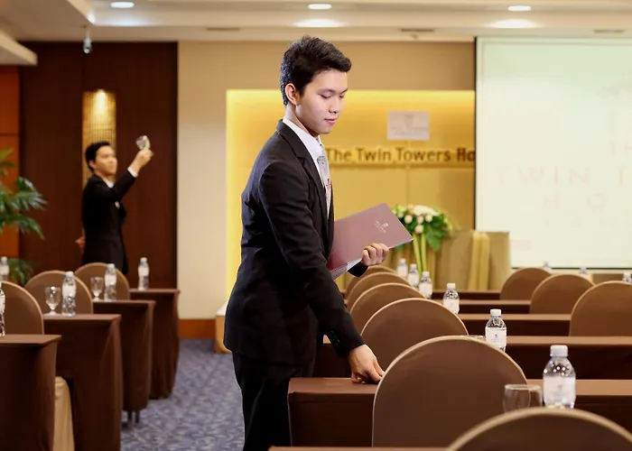 Twin Towers 5*
