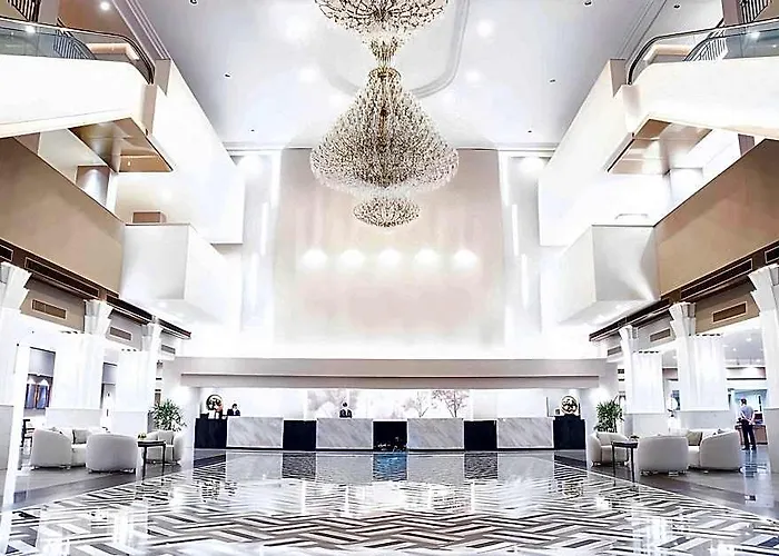 Twin Towers 5* Bangkok
